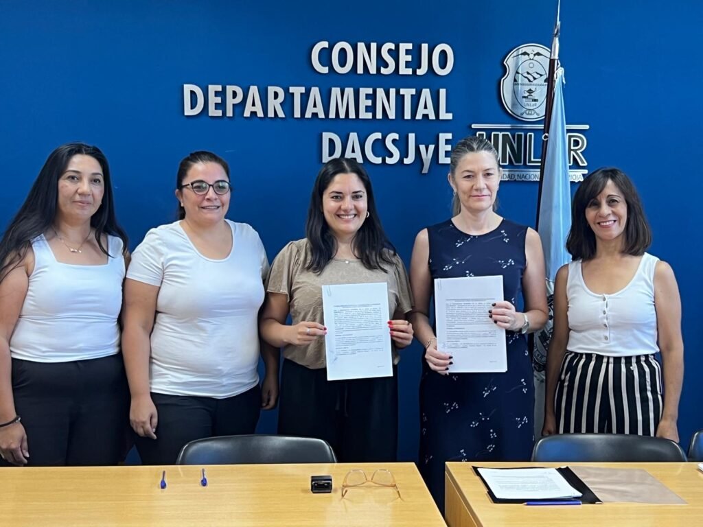 UNLaR y Sports World Solutions firman un Convenio de Cooperación